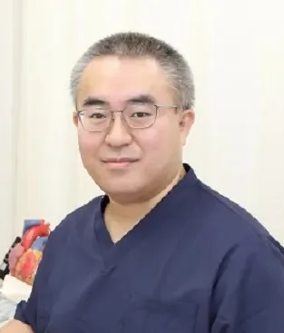 井上　智弘