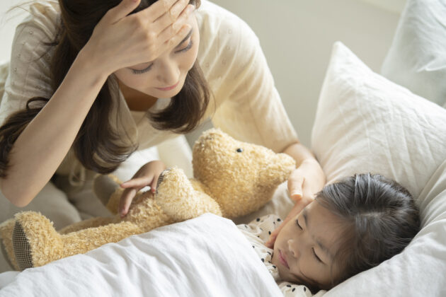 溶連菌（ようれんきん）感染症とは？子どもから大人にうつる感染経路と症状を解説