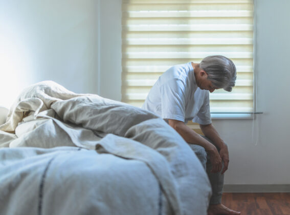 うつ病とは？鬱による体調不良と初期症状、特徴を種類別に解説